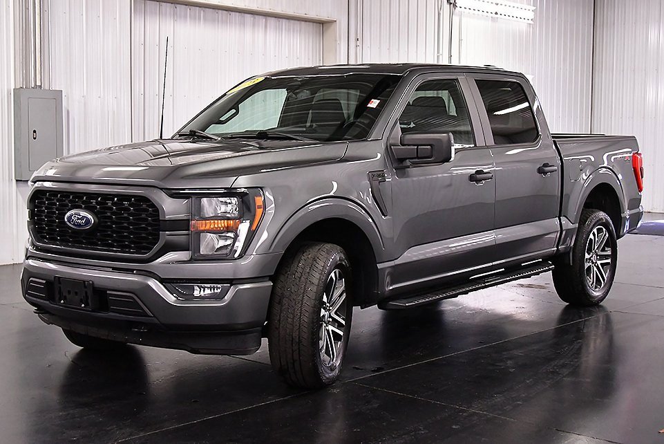 Used 2023 Ford F150 XL w/ STX Appearance Package image 3