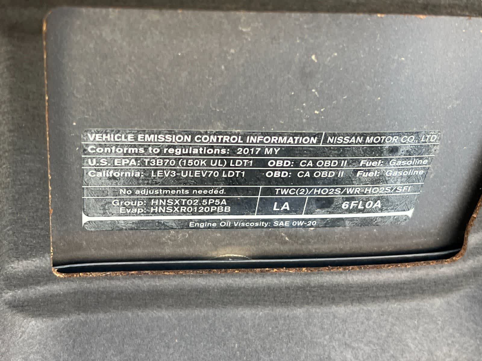 Used 2017 Nissan Rogue SV FWD image 29