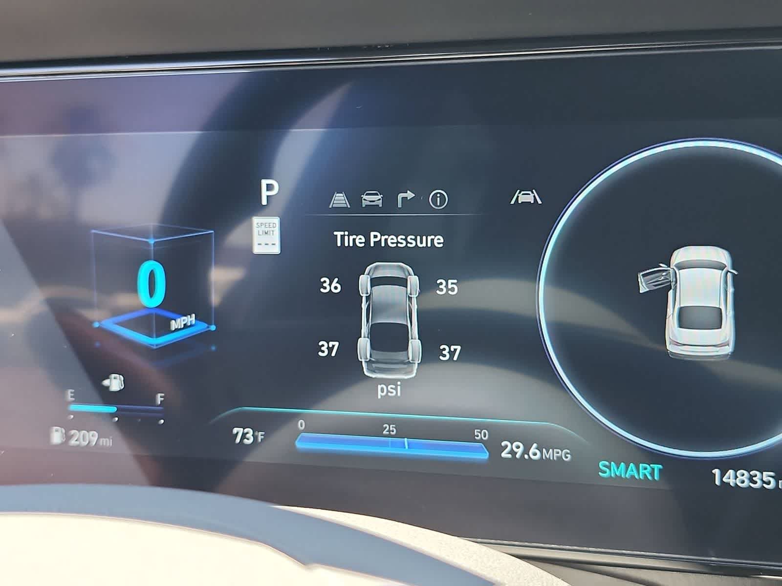 Used 2024 Hyundai Elantra SEL FWD image 22