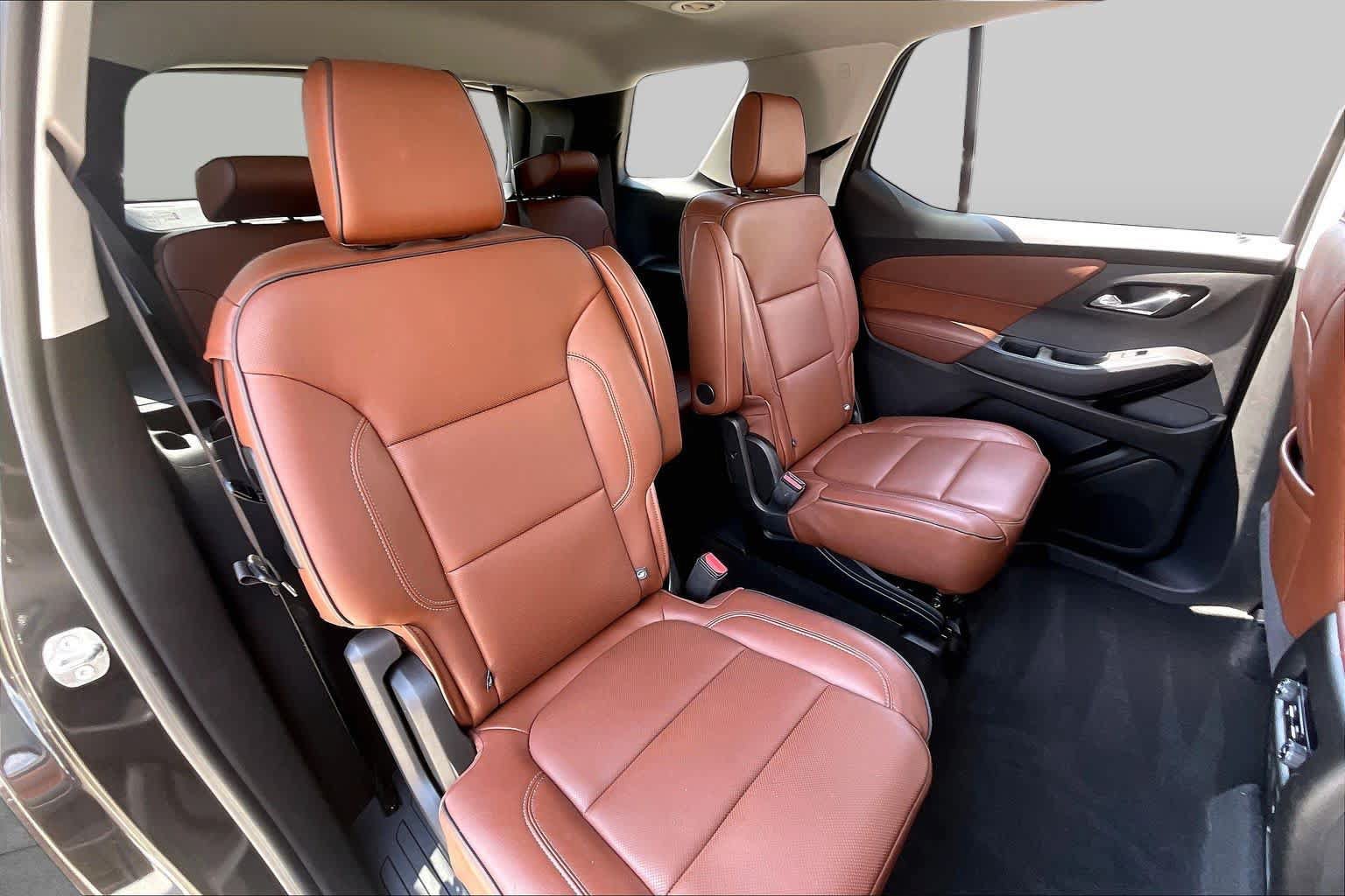 Used 2018 Chevrolet Traverse High Country AWD/4WD image 18