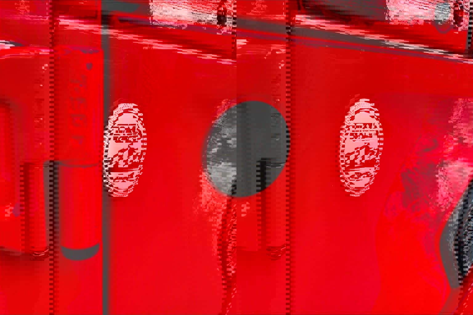 Used 2024 Jeep Wrangler Sahara w/ Safety Group image 30