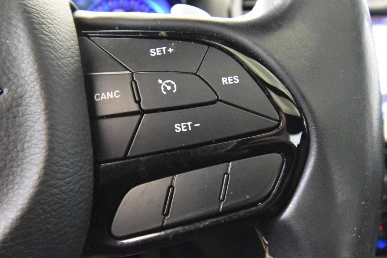 Used 2019 Chrysler 300 S w/ S Model Appearance Package image 26