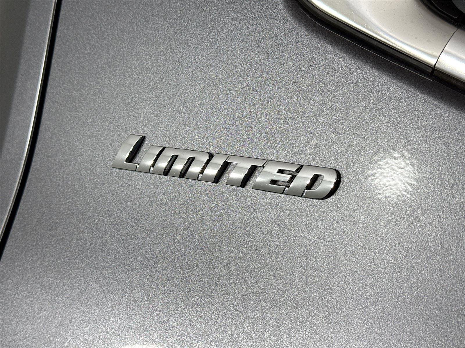 Used 2023 Toyota Tundra Limited AWD/4WD image 14