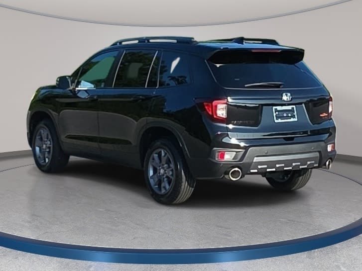 Used 2024 Honda Passport TrailSport image 7