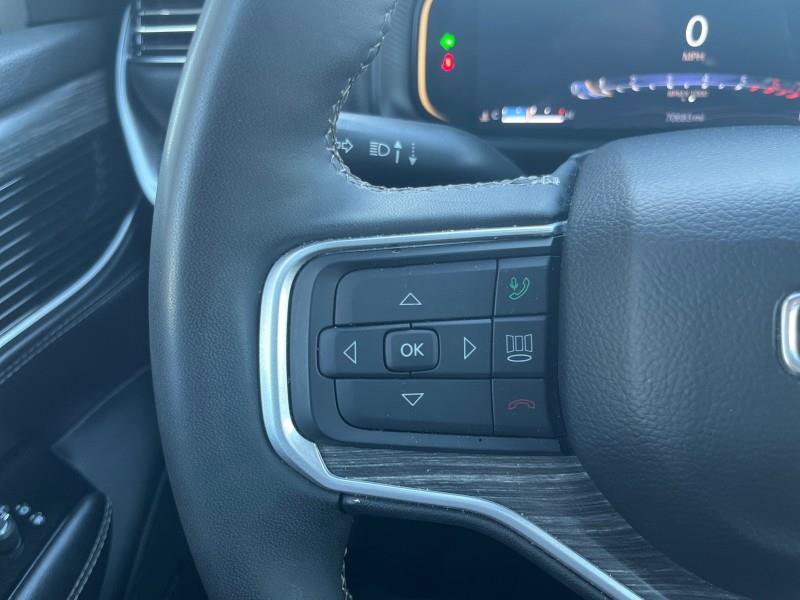 Used 2024 Jeep Wagoneer Series II w/ Flexible Seating Group image 27