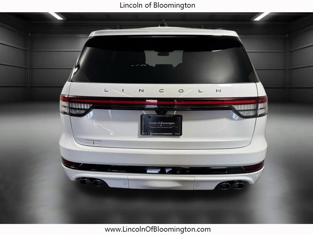 Used 2025 Lincoln Aviator Reserve w/ Jet Appearance Package AWD/4WD image 6