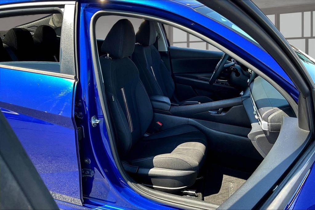 Used 2021 Hyundai Elantra SEL FWD image 7