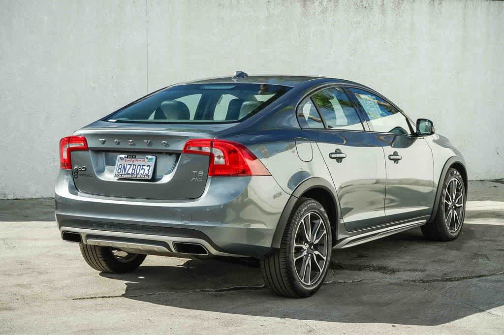 Used 2016 Volvo S60 T5 Cross Country Platinum AWD/4WD image 6