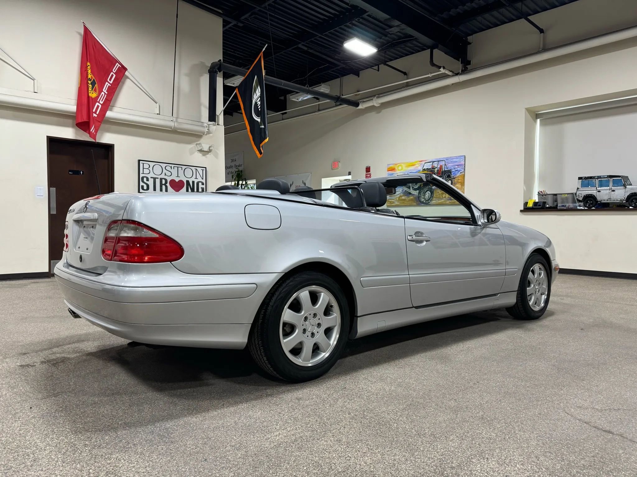 Used 2002 Mercedes-Benz CLK 320 Cabriolet image 35