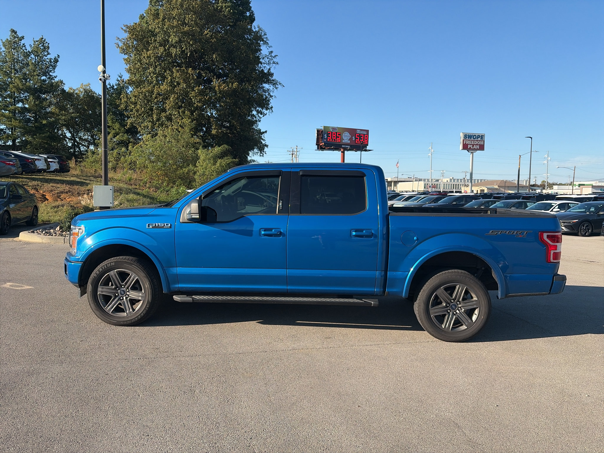 Used 2020 Ford F150 XLT w/ Equipment Group 302A Luxury AWD/4WD image 6