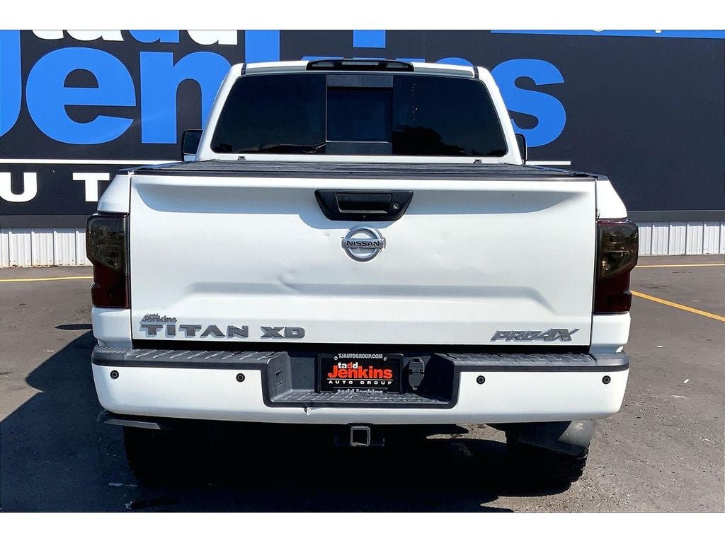 Used 2018 Nissan Titan PRO-4X w/ Pro-4x Convenience Package AWD/4WD image 4