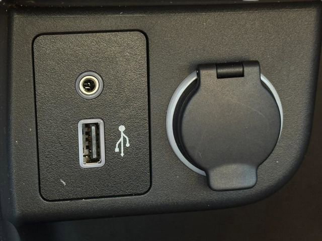 Used 2024 Nissan Kicks S image 18