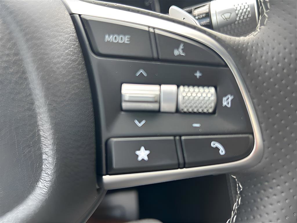 New 2025 Genesis G70 2.5T AWD/4WD image 18