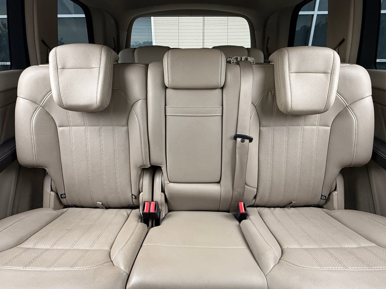 Used 2016 Mercedes-Benz GL 450 4MATIC image 40