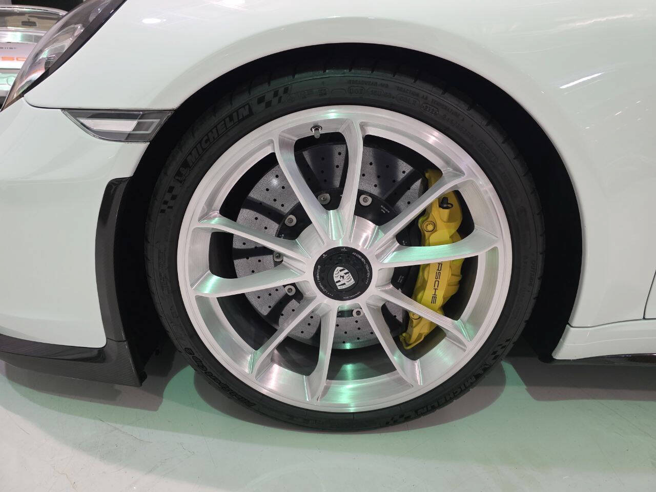 Used 2019 Porsche 911 Speedster RWD image 36