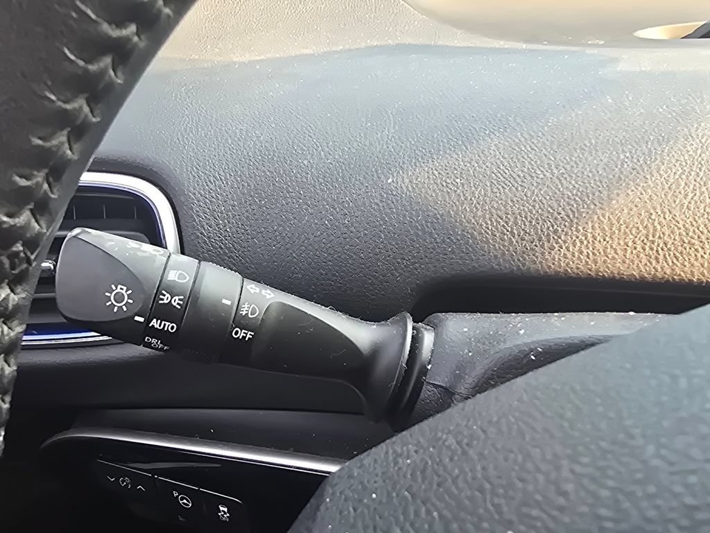 Used 2017 Toyota Prius Four Touring FWD image 26