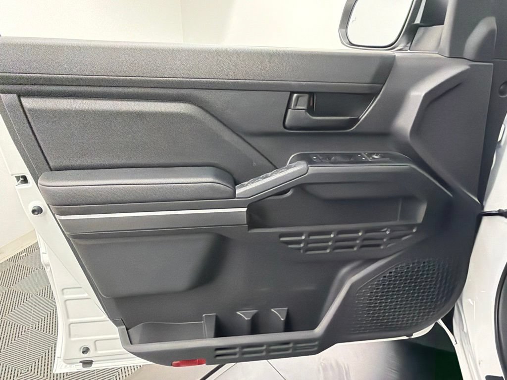 Certified 2026 Toyota Tacoma SR5 AWD/4WD image 19