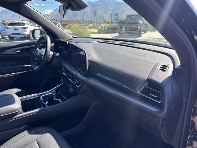 Certified 2026 Chevrolet Traverse LT AWD/4WD image 33
