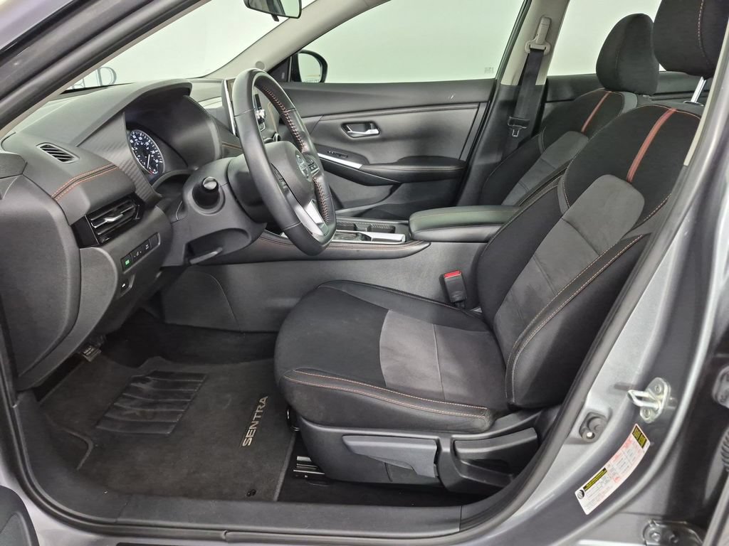 Used 2022 Nissan Sentra SR w/ Trunk Package FWD image 16