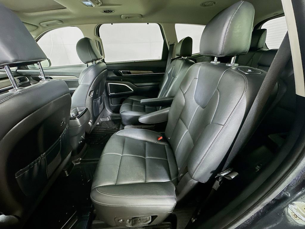 Used 2022 Kia Telluride EX w/ EX Premium Package image 15