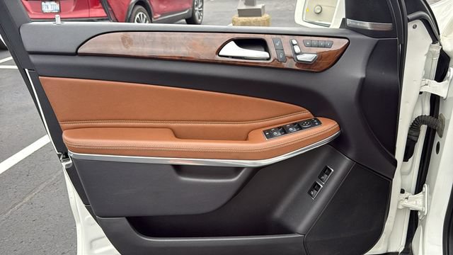 Used 2017 Mercedes-Benz GLS 550 4MATIC image 26