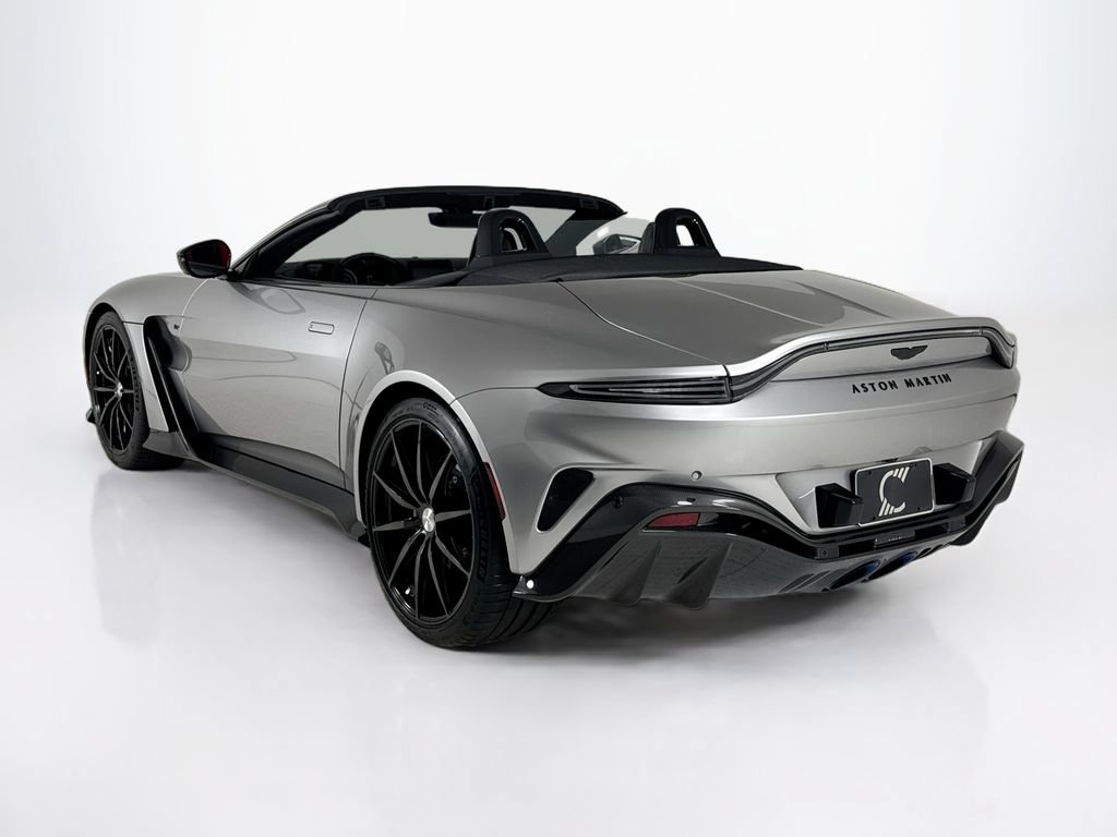 Used 2023 Aston Martin V12 Vantage Roadster RWD image 3