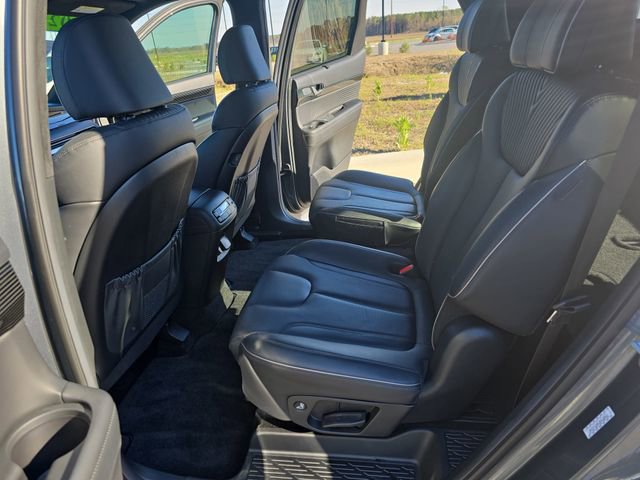 Used 2024 Hyundai Palisade Calligraphy image 16