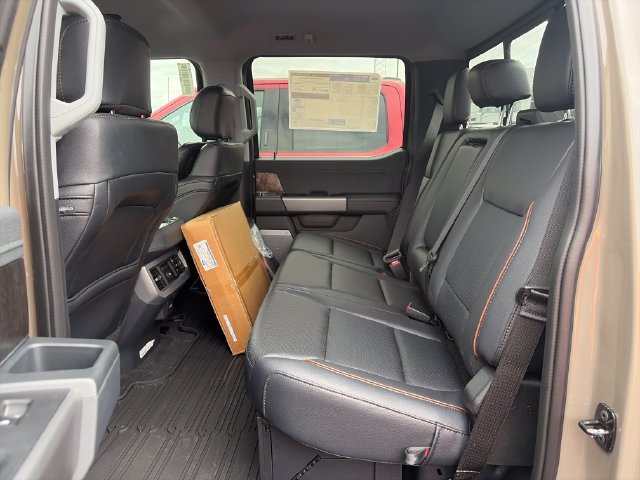 New 2027 Ford F450 Lariat w/ Lariat Ultimate Package AWD/4WD image 27