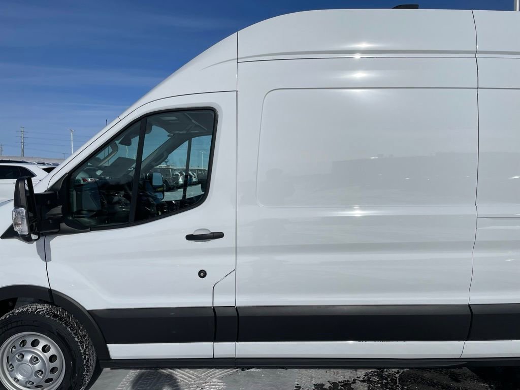 New 2026 Ford Transit 350 148 High Roof DRW AWD w/ Load Area Protection Package image 30