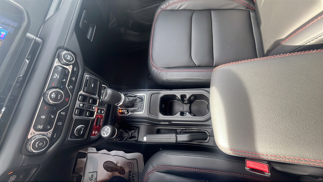 New 2026 Jeep Gladiator Rubicon AWD/4WD image 17