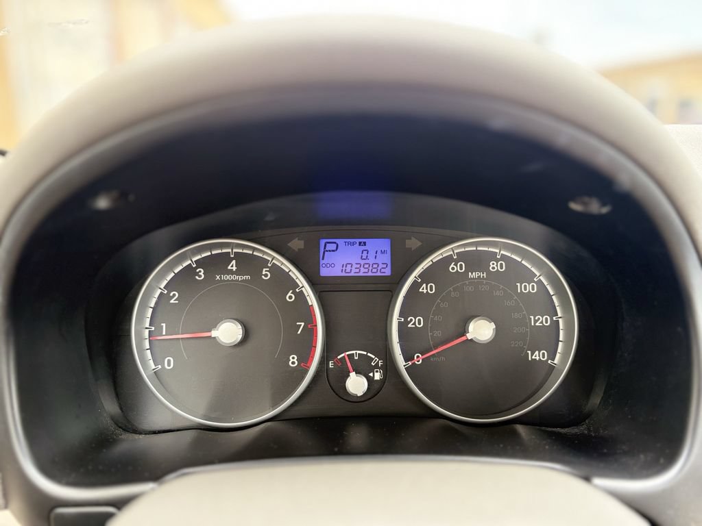 Used 2011 Hyundai Accent GLS FWD image 18