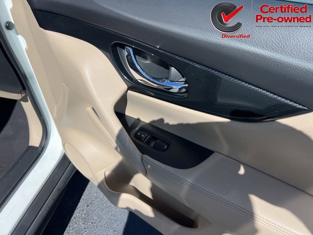 Used 2020 Nissan Rogue SL image 27