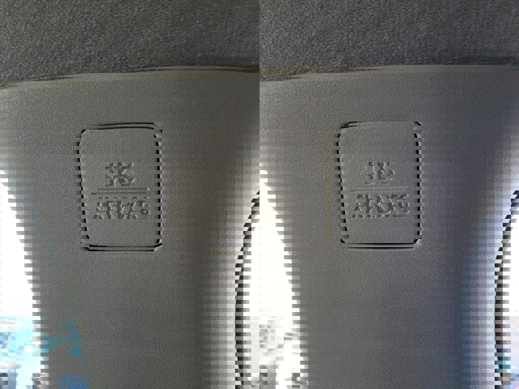 Used 2025 Nissan Sentra S image 15