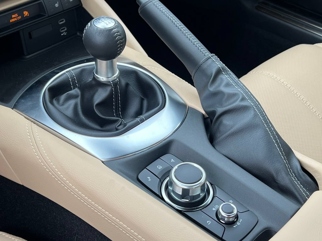 New 2026 MAZDA MX-5 Miata RF Grand Touring RWD image 29
