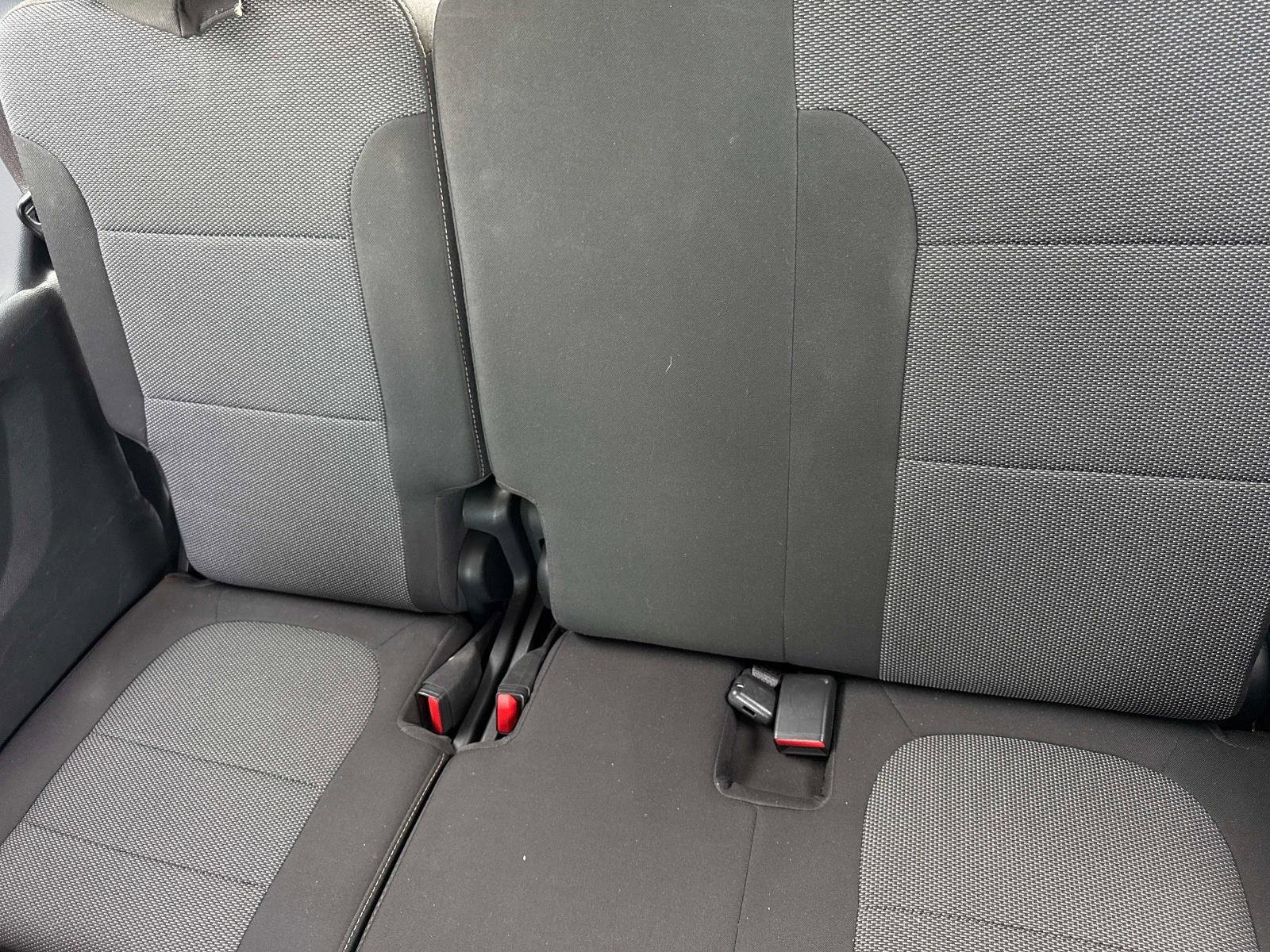 Used 2020 Chevrolet Traverse LT image 15