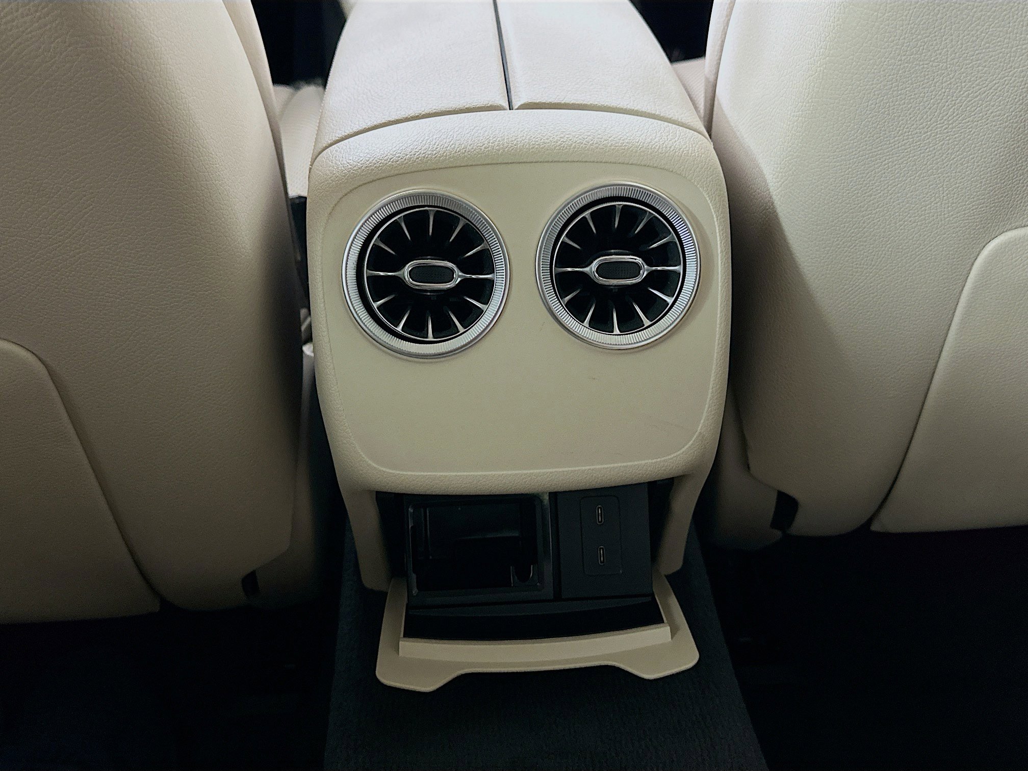 Used 2023 Mercedes-Benz E 450 4MATIC Coupe image 33