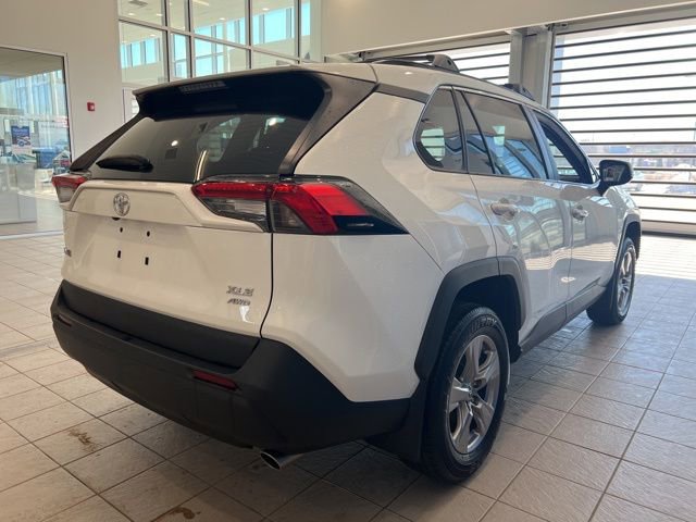 Used 2023 Toyota RAV4 XLE w/ Convenience Package AWD/4WD image 7