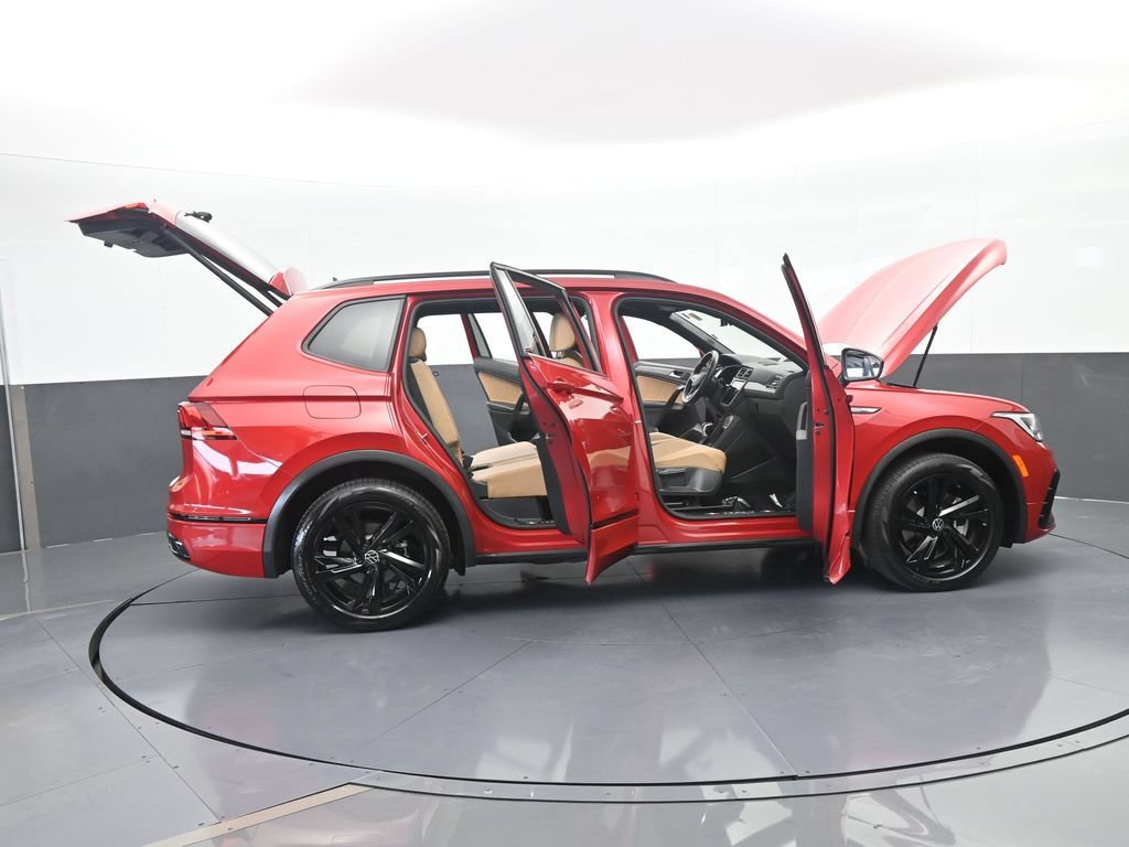 Used 2024 Volkswagen Tiguan SE R-Line FWD image 77