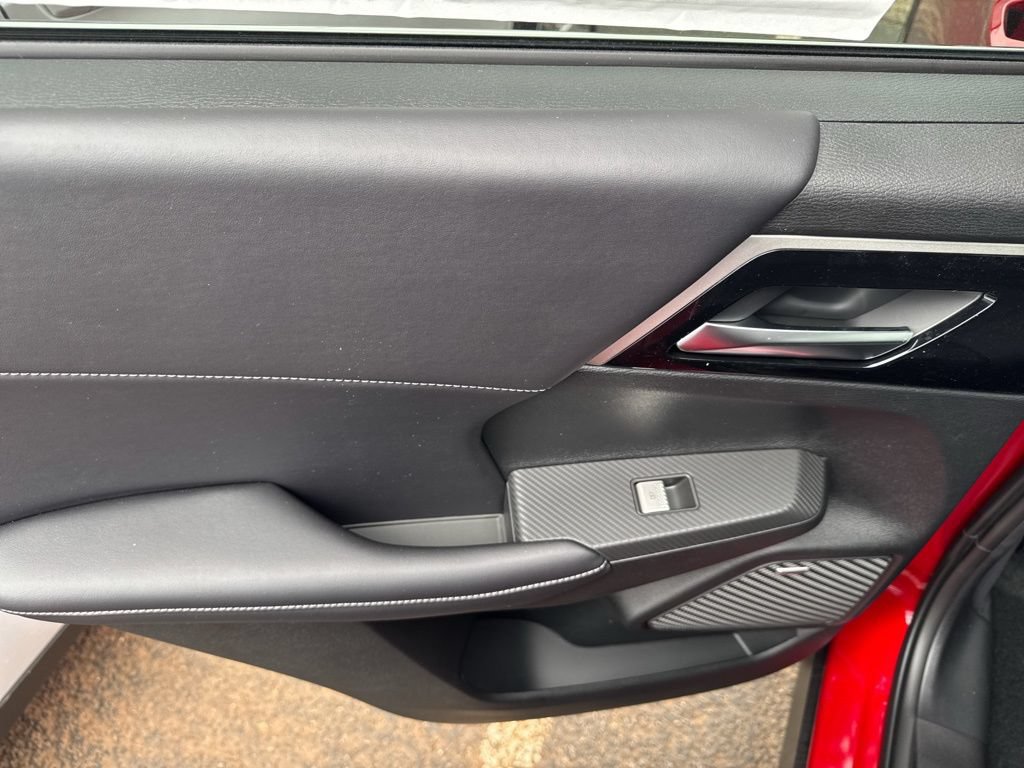 New 2026 Mitsubishi Outlander AWD image 36