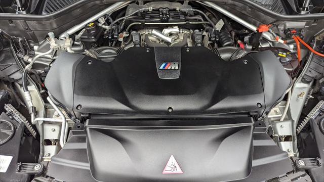 Used 2018 BMW X5 M image 30