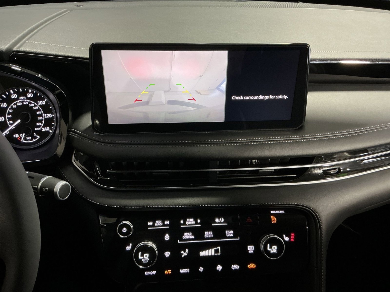 Used 2025 INFINITI QX60 Pure image 27