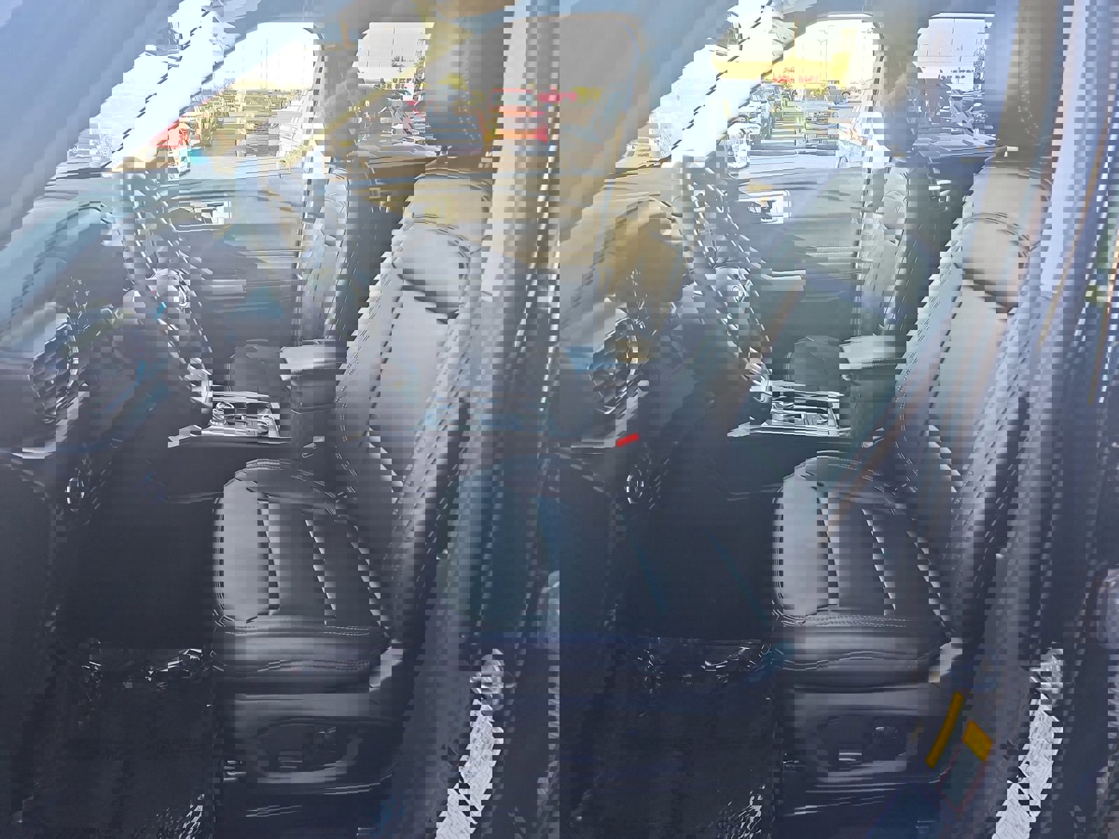 Used 2024 Ford Explorer XLT w/ Equipment Group 202A image 7