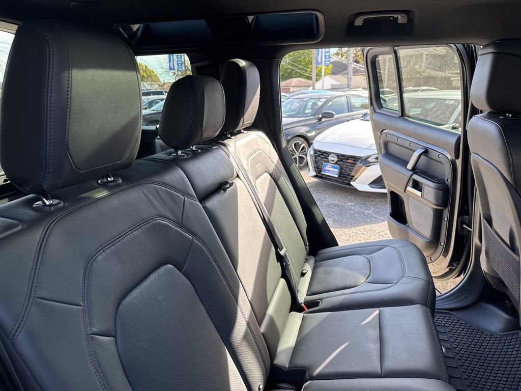 Used 2023 Land Rover Defender 110 V8 image 21