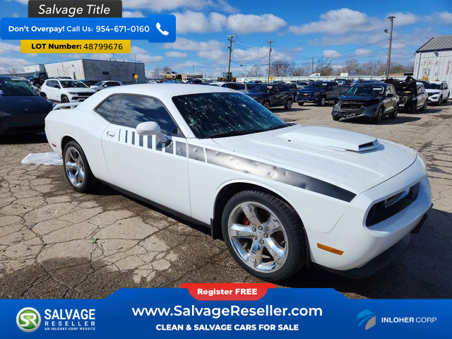 Used 2011 Dodge Challenger R/T RWD image 5