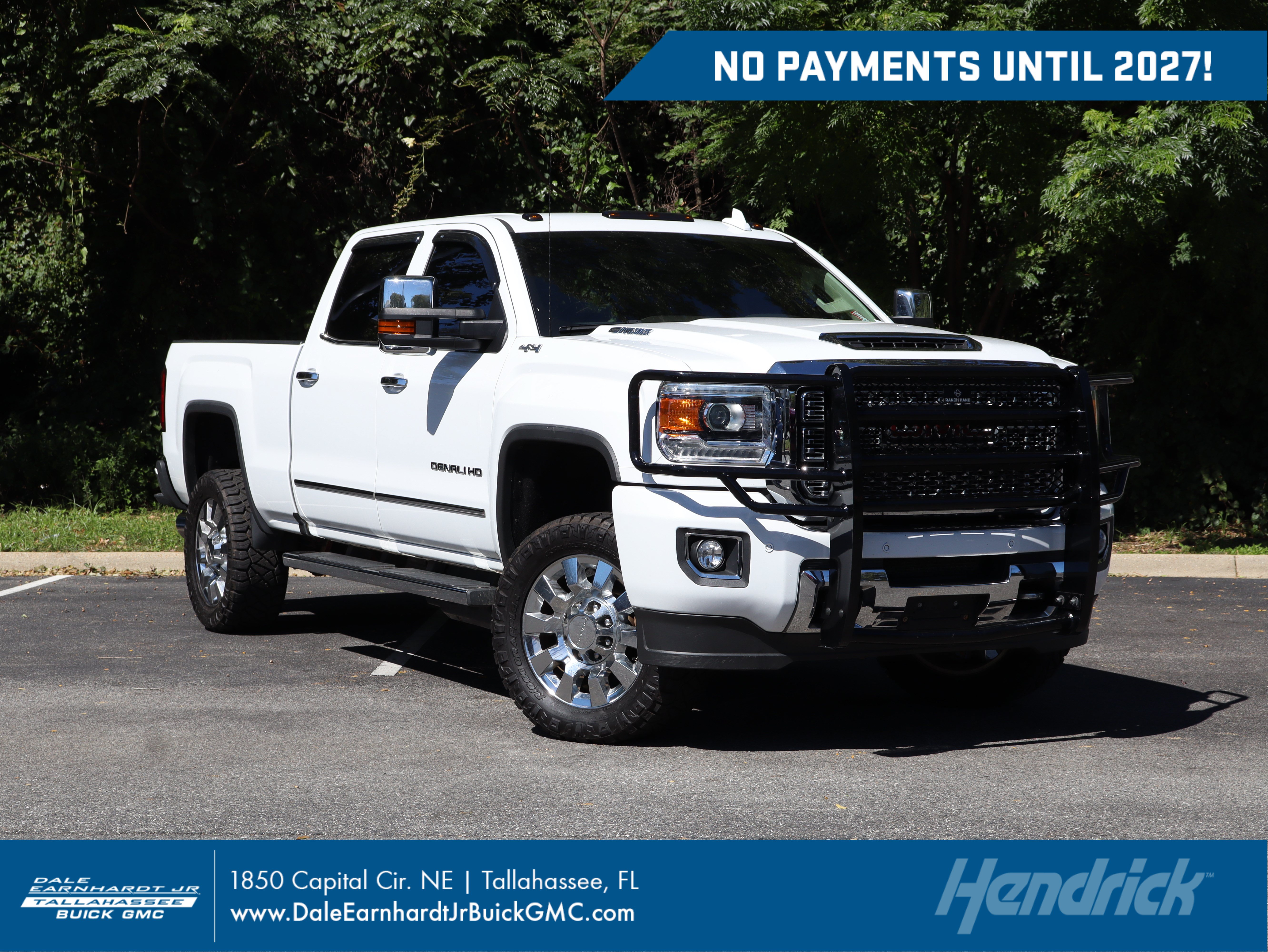 Used 2019 GMC Sierra 2500 Denali w/ Duramax Plus Package AWD/4WD image 1
