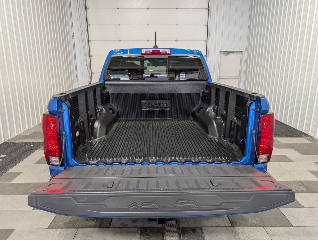 Used 2024 Chevrolet Colorado LT w/ LT Convenience Package II AWD/4WD image 24