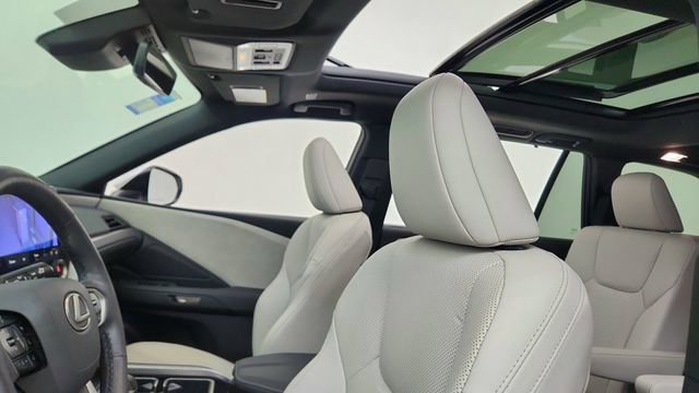 Used 2025 Lexus TX 350 AWD w/ Technology Package image 36