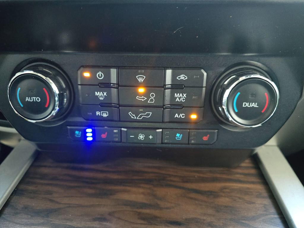 Used 2020 Ford F150 Lariat image 24