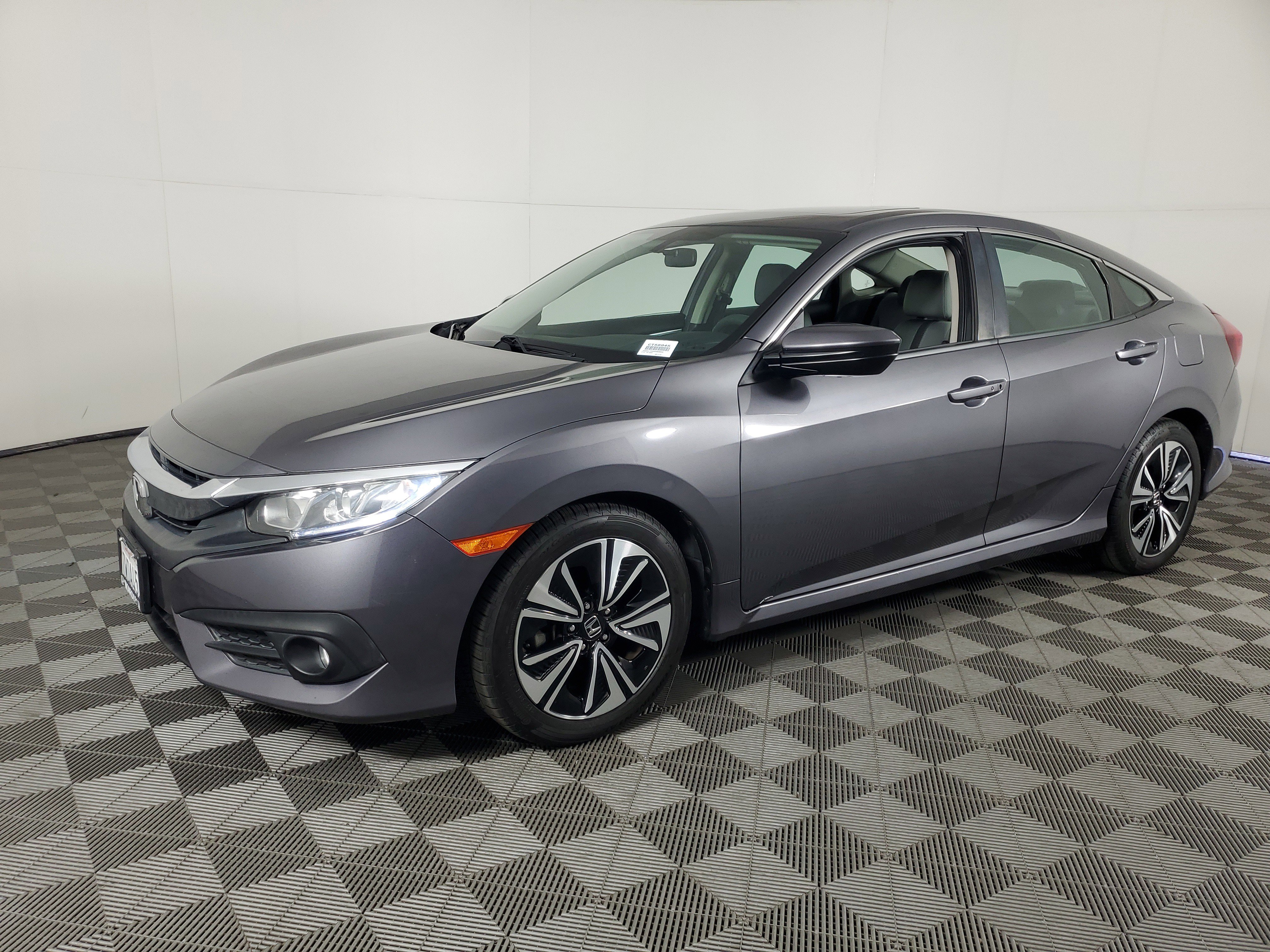 Used 2016 Honda Civic EX-T image 8