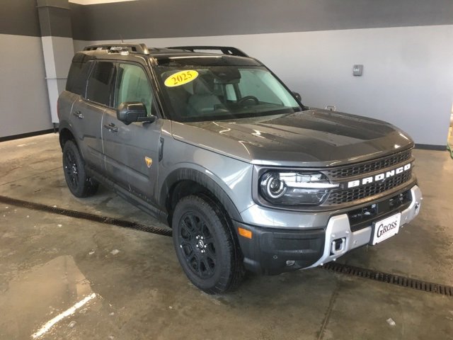 Used 2025 Ford Bronco Sport Badlands image 2